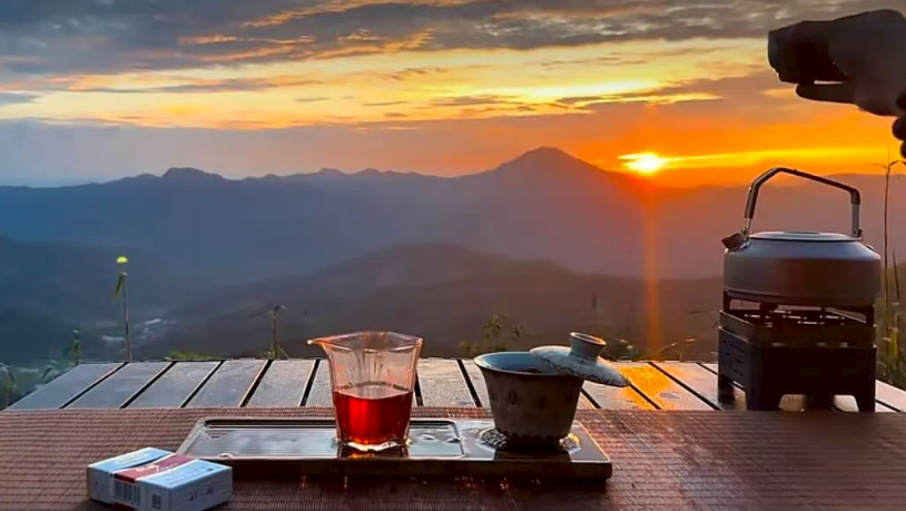 How to Properly Break in a New Yixing Zisha Teapot