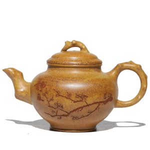 High Capacity Plum Blossom Blessing Yixing Tea Pot