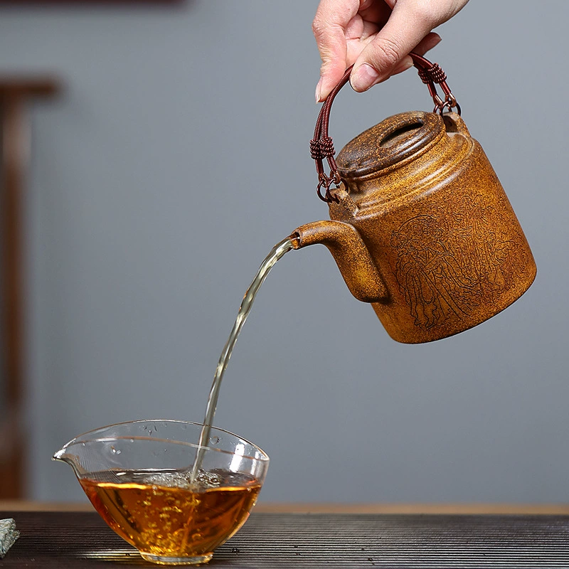 Large Capacity Pure Handmade Yangtong Handle Yixing Zisha Teapot - Image 2