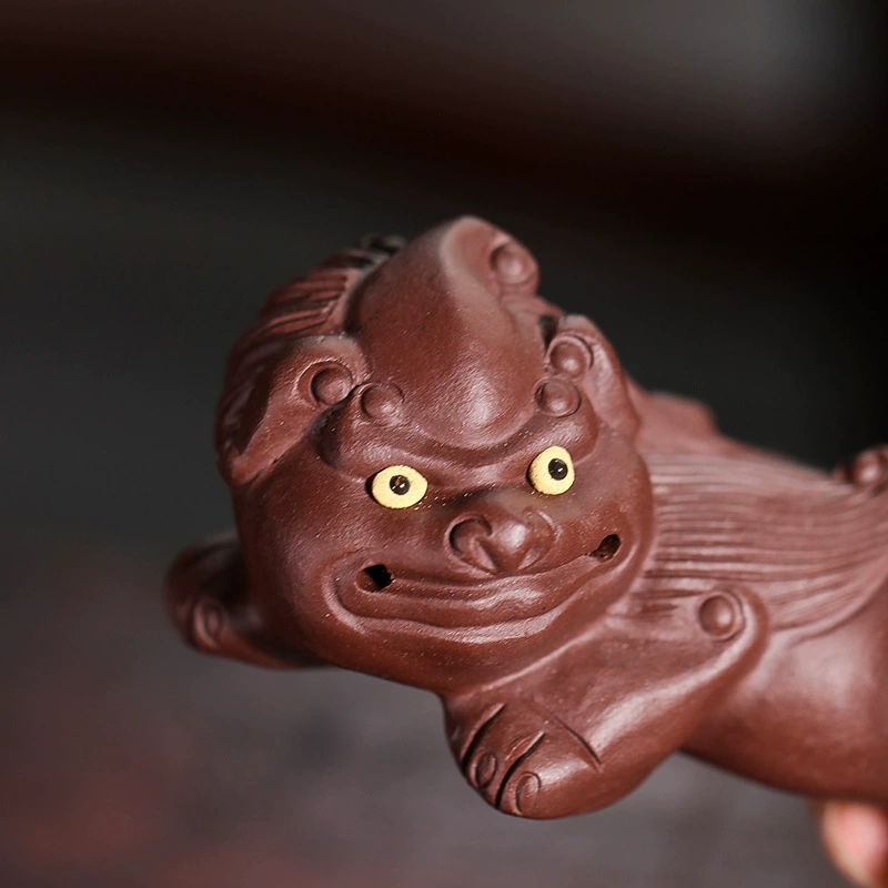Mighty King Pixiu Purple Clay Tea Table Figurine - Image 3