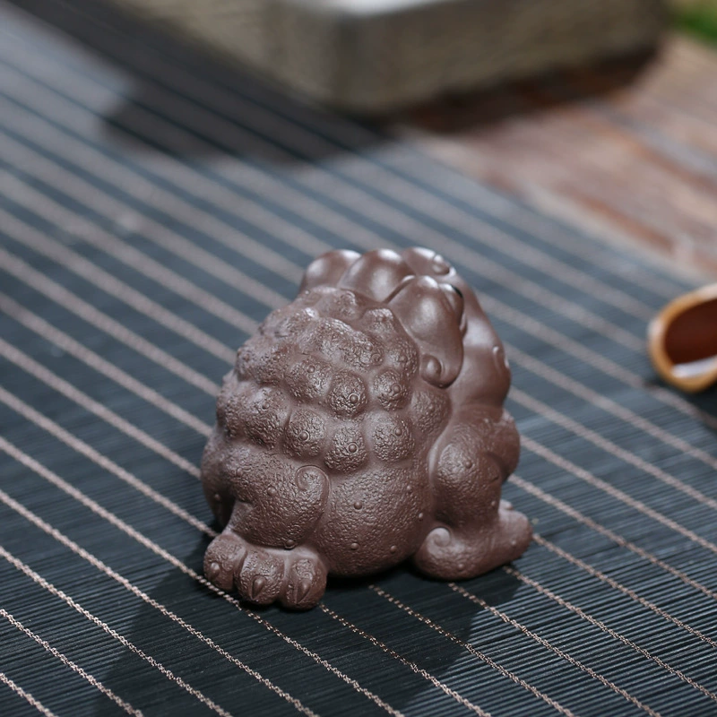 ZishaTeaPet Golden Toad Ornament - Image 4