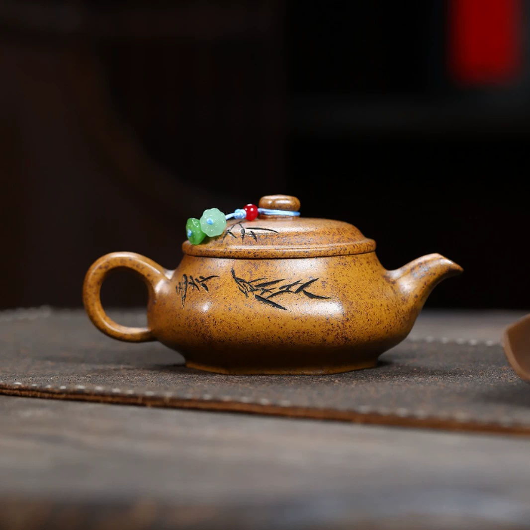 Yixing Teapots For Sale(Ming Lu Zhu Ying) - Image 5