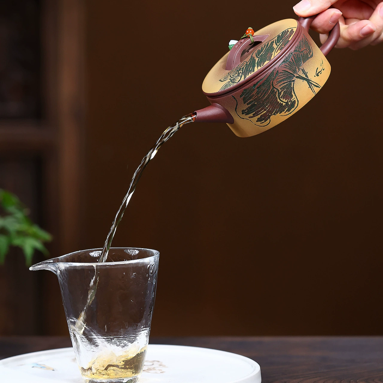 Semi-handmade Elegant Two-tone Hanwa Yixing Clay Teapots for Home Use - Image 3