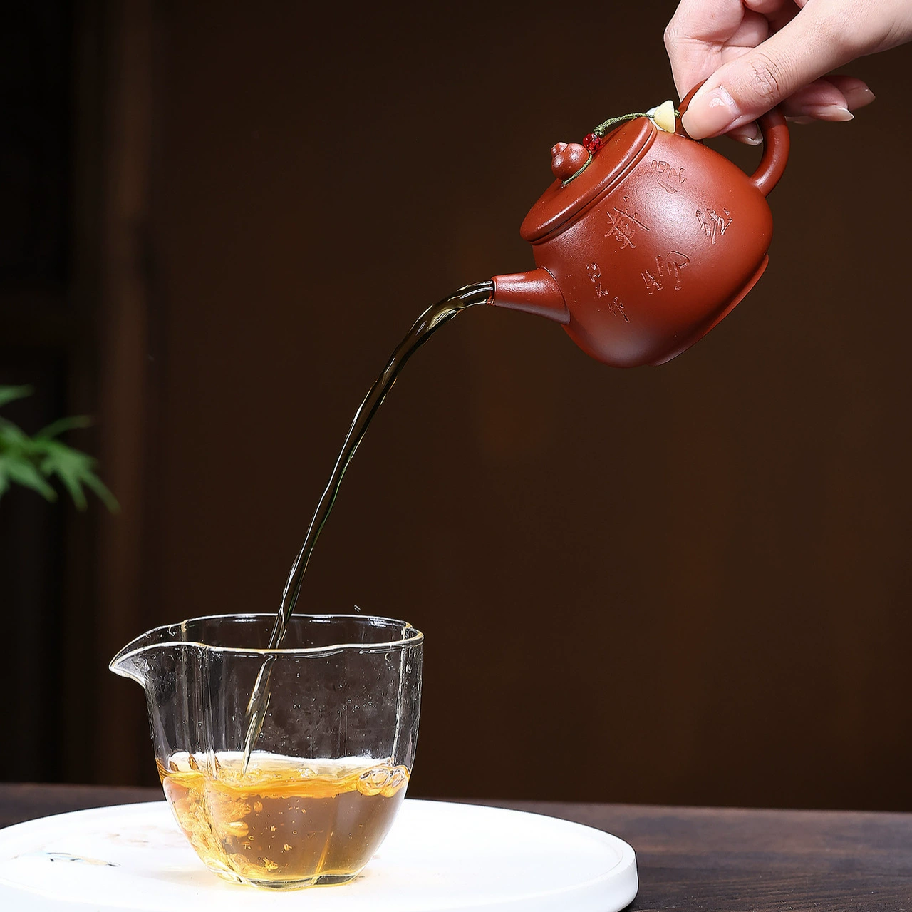 Houde Zaiwu Shipiao Yixing Teapot - Image 3