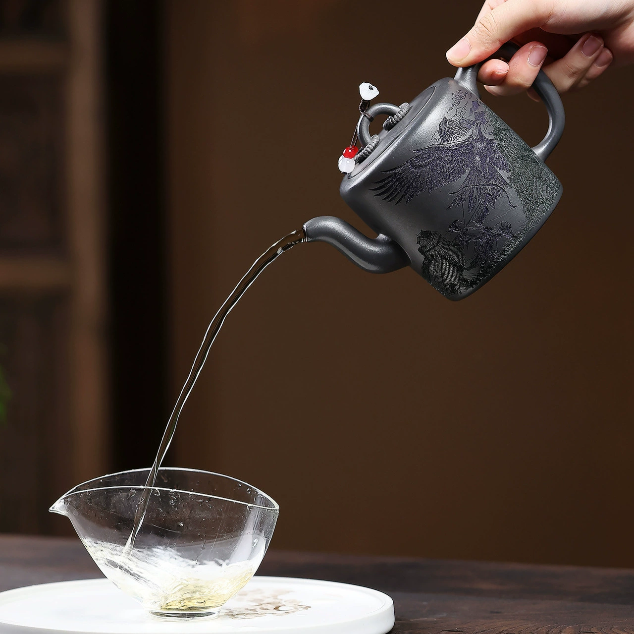 Handmade Yixing Teapot with Eagle and The Great Wall Engraving - Image 3