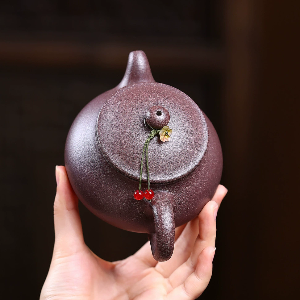 Handmade Plain Unadorned Pan Hu Yixing Purple Clay Teapot - Image 4