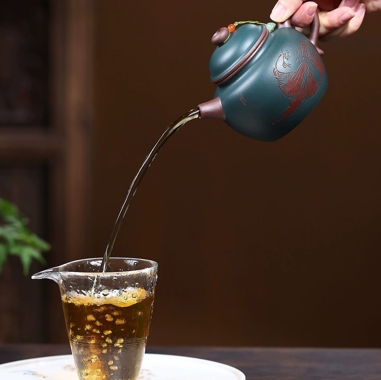 Two-tone Bamboo Hat Shaped Handcrafted Home Clay Teapot - Image 3