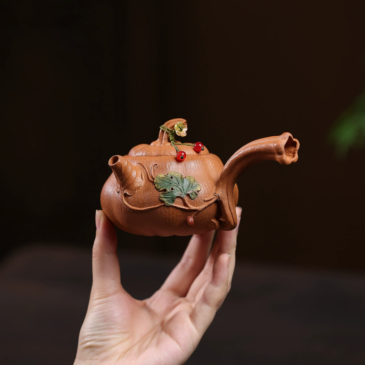 Semi‑Handmade Fruit‑Shaped Tangyu Yixing Clay Teapot - Image 4