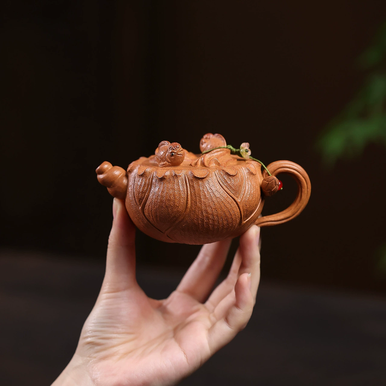Semi‑Handmade Lotus Leaf Shaped Chinese Tea Kettle - Image 4