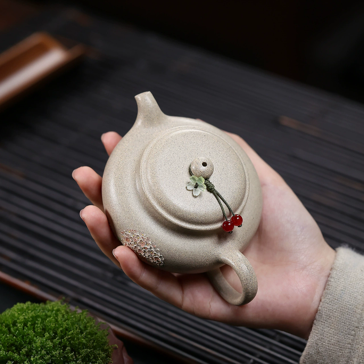 Hand Painted Antique Style Fine Zisha teapot - Image 3