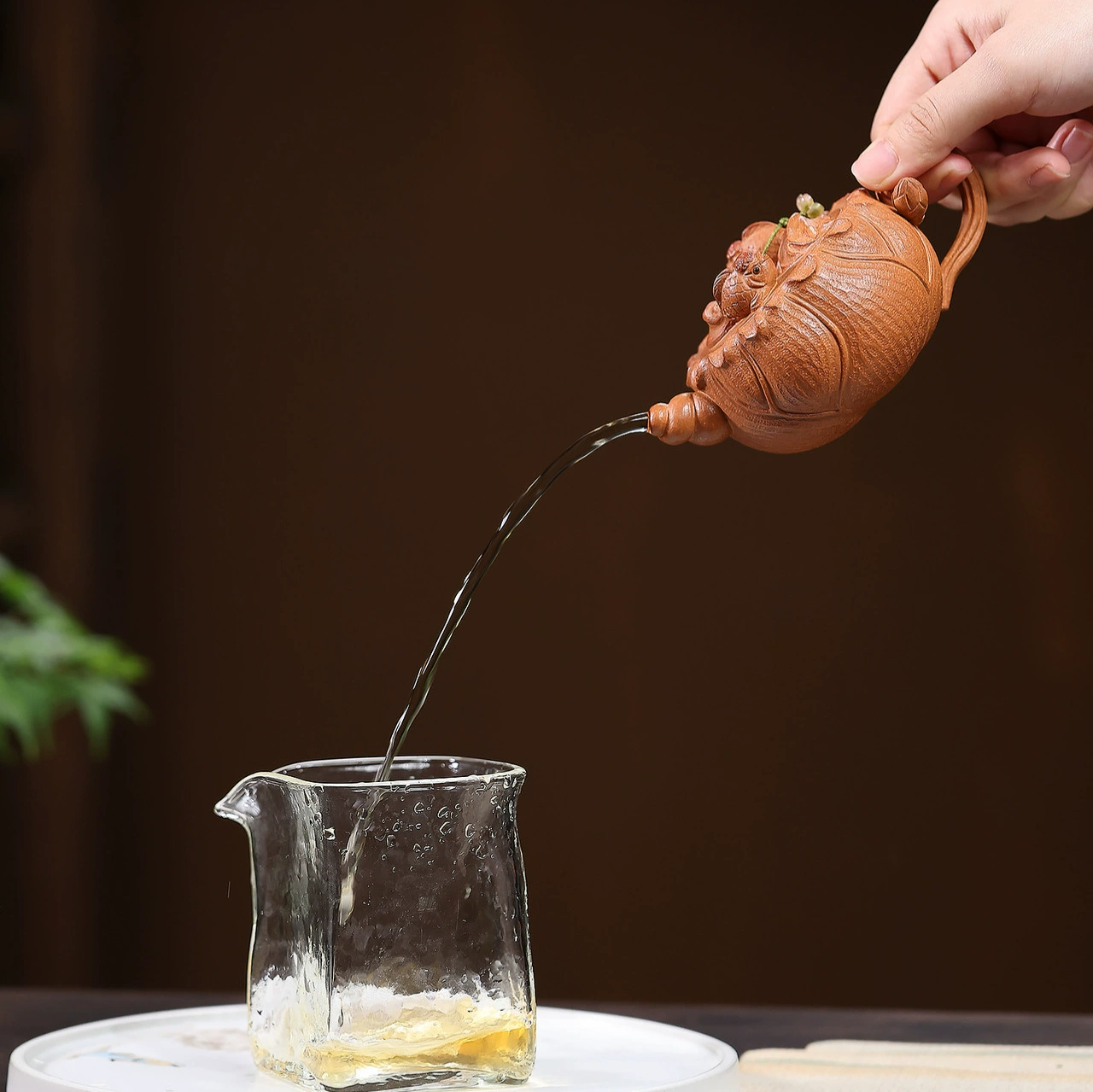 Semi‑Handmade Lotus Leaf Shaped Chinese Tea Kettle - Image 2