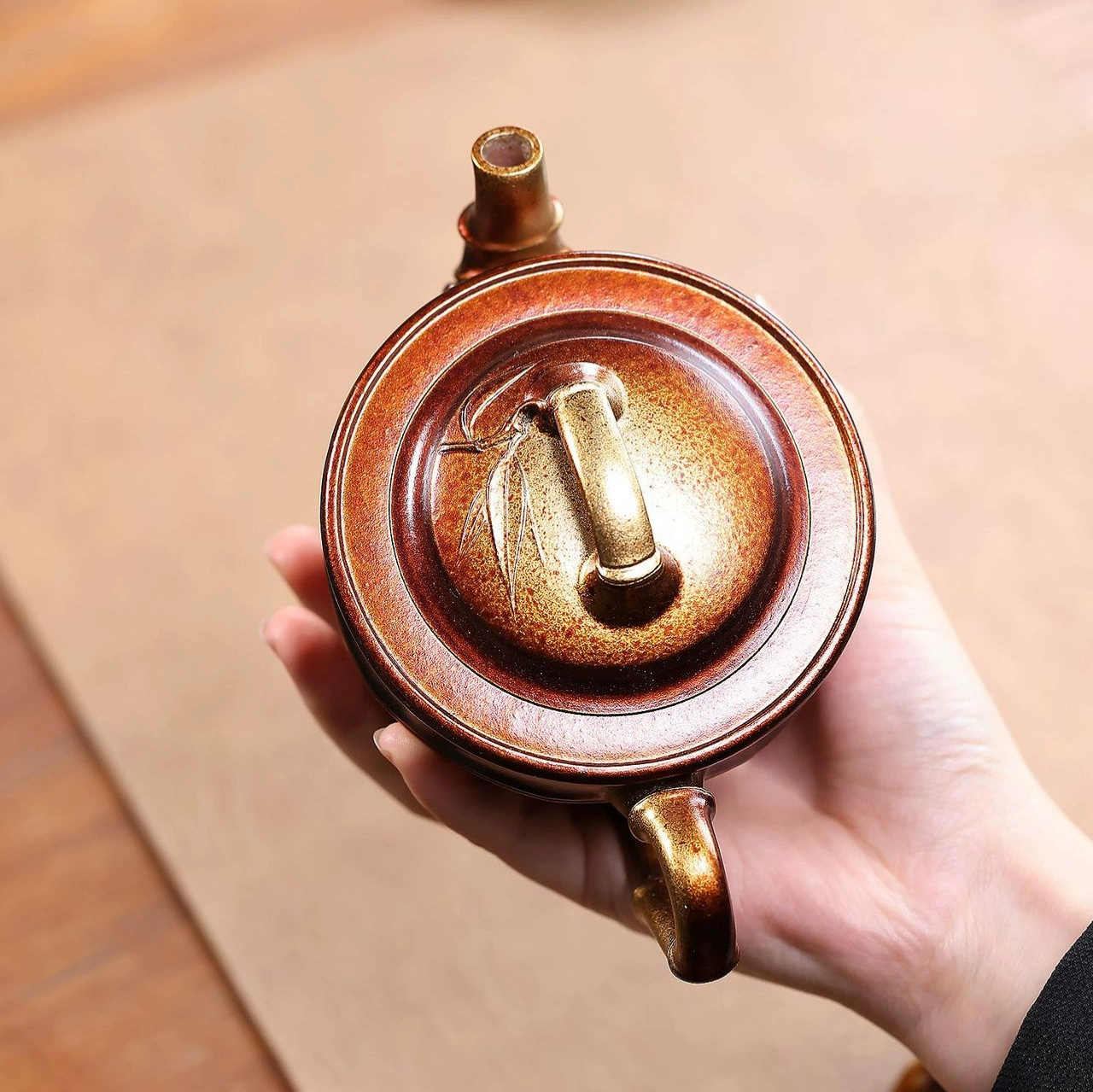 Handmade Shell‑Fired Bamboo Segment Yixing Clay Teapot - Image 3