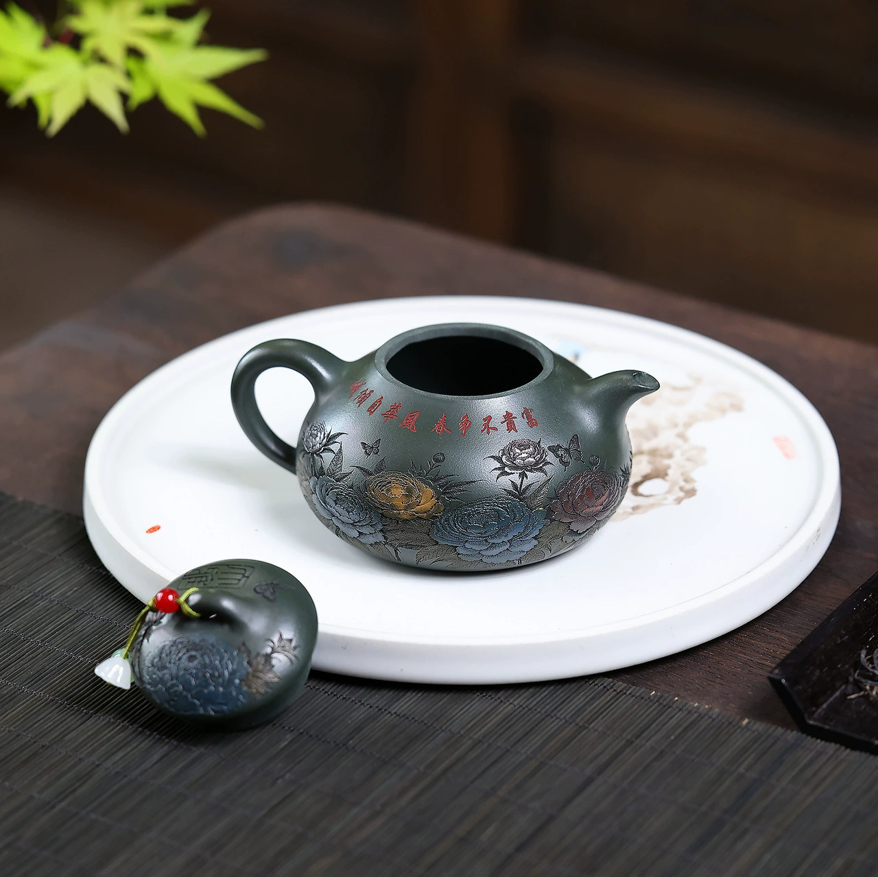 Handmade Yuru Zisha Teapot with Blooming Hundred Flowers Carving - Image 3